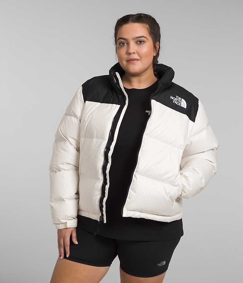 White The North Face Plus 1996 Retro Nuptse Women\'s Puffer Jacket | MALAYSIA BKTNFU